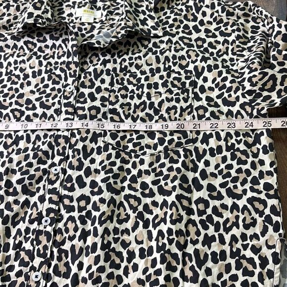 Maeve Anthropologie Bennet Leopard button down shirt Sz LP - Picture 9 of 10